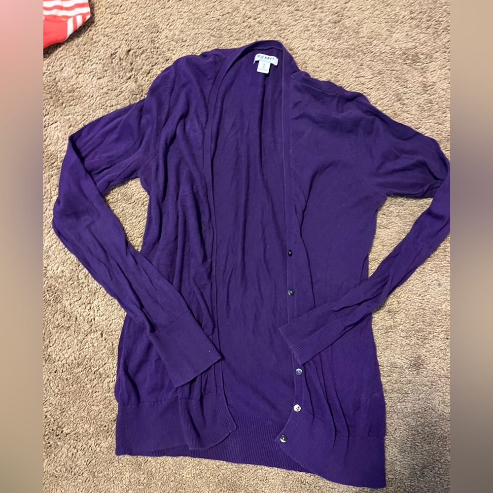 Old navy sweater size M